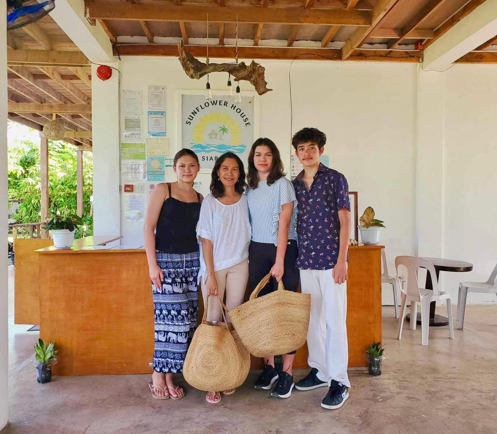 Siargao Sunflower Suites General Luna (Surigao del Norte) Exterior foto