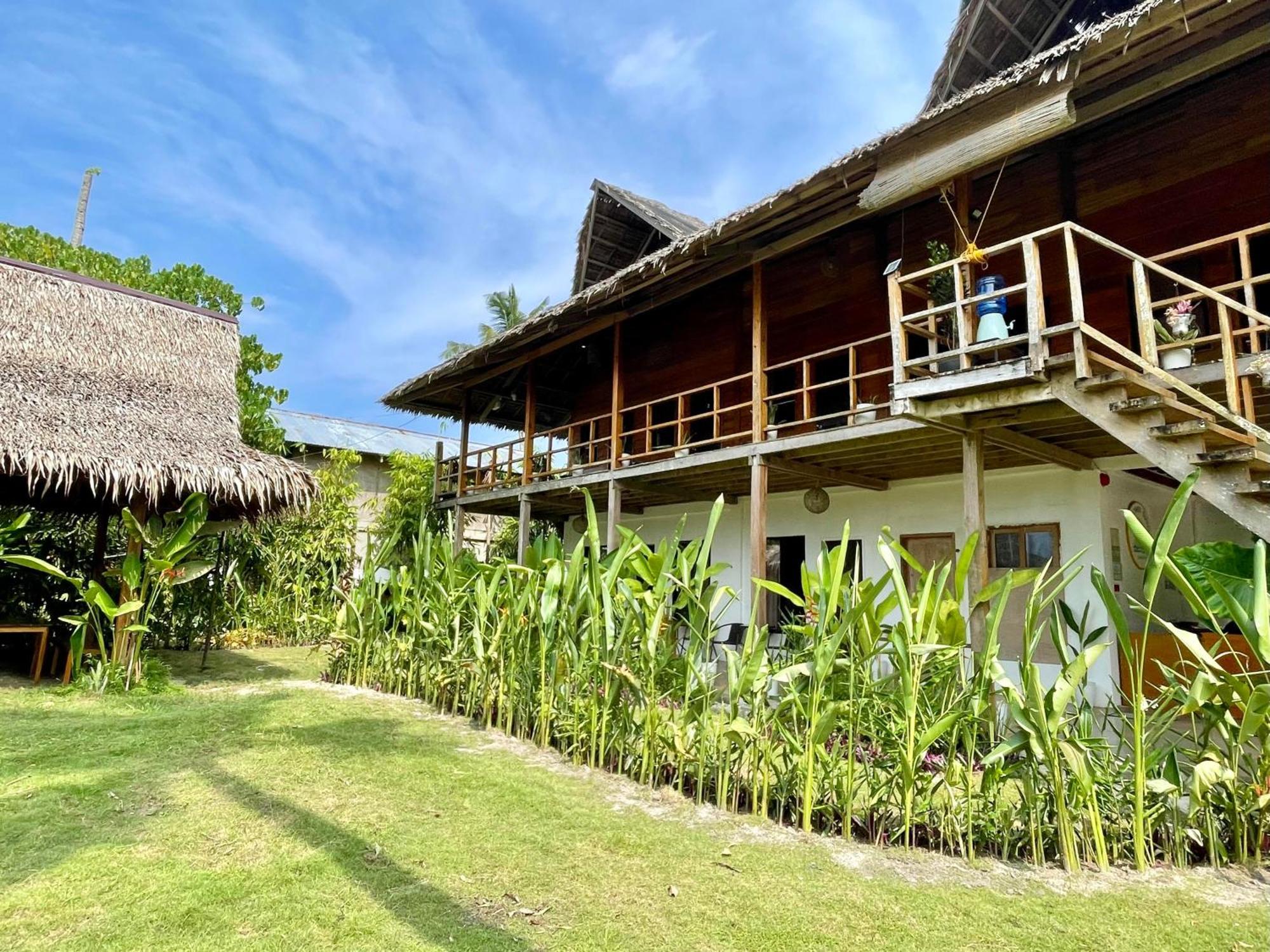 Siargao Sunflower Suites General Luna (Surigao del Norte) Exterior foto